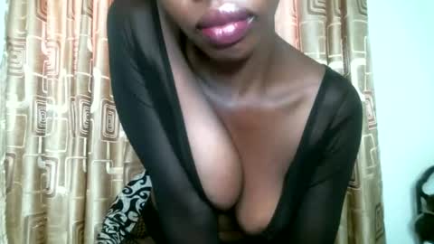 Snapshot of lil_paula chatting on 04/20/26, 07:22 serenity online show from 04/20/26, 07:22