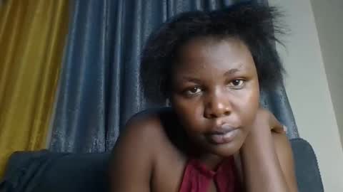 Snapshot of lil_shwaty chatting on 12/20/25, 05:42 brinna online show from 12/20/25, 05:42