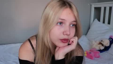 Emma online show from 11/17/25, 09:59