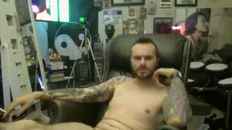 Snapshot of lil_tea_break_6996 chatting on 02/15/25, 11:39 t online show from 02/15/25, 11:39