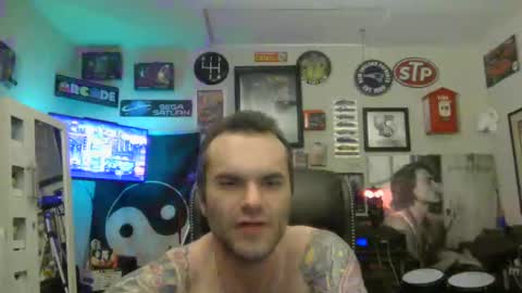 Snapshot of lil_tea_break_6996 chatting on 03/09/25, 05:44 t online show from 03/09/25, 05:44