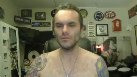 Snapshot of lil_tea_break_6996 chatting on 03/10/25, 09:21 t online show from 03/10/25, 09:21