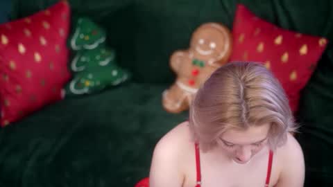 Rina  online show from 12/14/25, 06:34