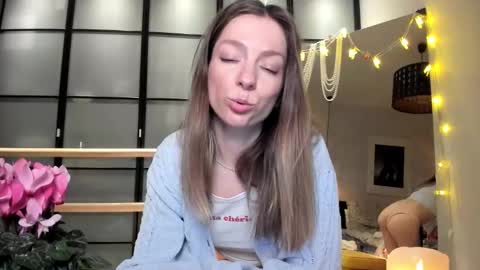 Snapshot of lil_uff chatting on 03/02/26, 10:38 aka princessmaya online show from 03/02/26, 10:38