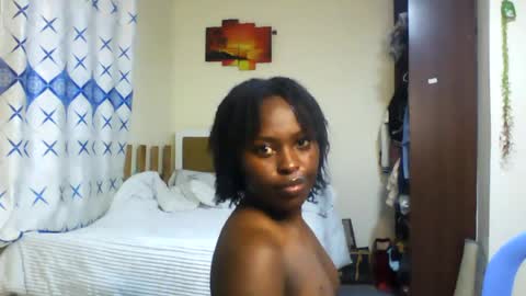 Snapshot of lil_wamboi chatting on 07/26/26, 08:27 lil_wamboi online show from 07/26/26, 08:27