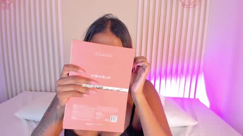 L I L A   online show from 02/02/25, 07:57