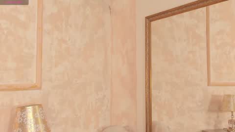 lila bailey  online show from 01/08/25, 08:50