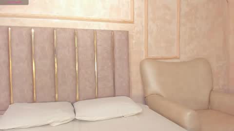 lila bailey  online show from 02/10/25, 07:38