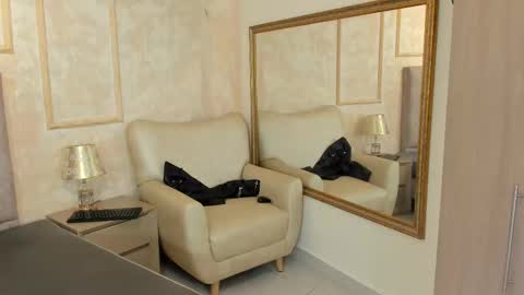 lila bailey  online show from 02/13/25, 02:12