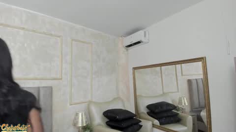 lila bailey  online show from 10/06/25, 07:33