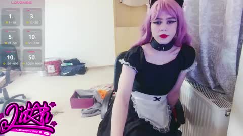 Snapshot of lilah_ts chatting on 02/07/25, 07:49 lilah_ts online show from 02/07/25, 07:49