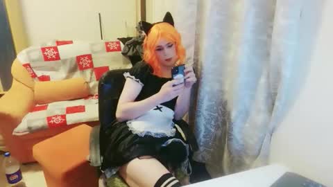 Snapshot of lilah_ts chatting on 10/16/25, 11:44 lilah_ts online show from 10/16/25, 11:44