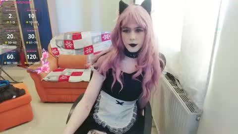 Snapshot of lilah_ts chatting on 10/20/25, 12:16 lilah_ts online show from 10/20/25, 12:16