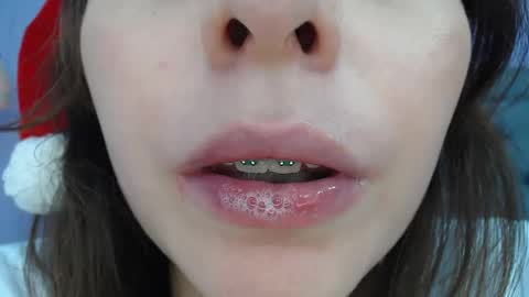 Lilasuni online show from 12/04/24, 09:57