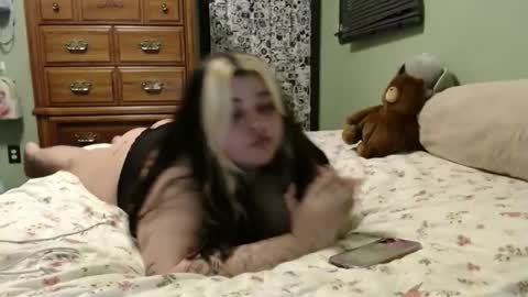 Snapshot of lilcandybits chatting on 01/30/25, 02:27 candy online show from 01/30/25, 02:27