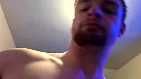 Snapshot of lildurke65 chatting on 12/22/25, 01:46 lildurke65 online show from 12/22/25, 01:46