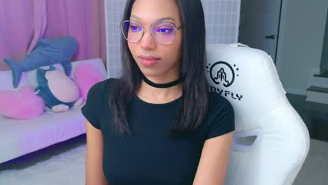 Snapshot of lileviemarie chatting on 03/31/26, 02:24 evie online show from 03/31/26, 02:24