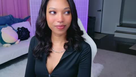 Snapshot of lileviemarie chatting on 04/21/26, 01:29 evie online show from 04/21/26, 01:29