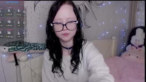 Nika and Lori online show from 01/06/25, 02:36