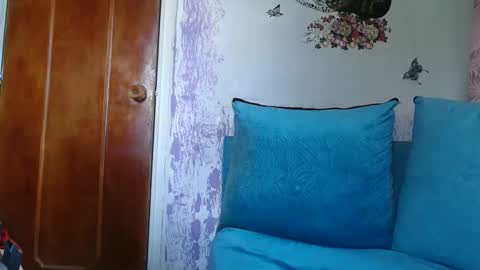 Snapshot of lilhy_mcfly chatting on 02/01/25, 06:19 lilieth online show from 02/01/25, 06:19