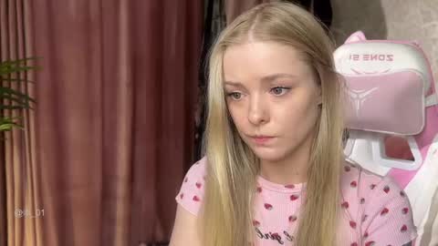 Lili online show from 05/01/26, 02:10