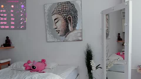 Snapshot of lili_and_niki chatting on 11/12/25, 06:03 Lilith Nickol online show from 11/12/25, 06:03