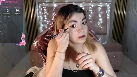 Snapshot of lili_conor_s chatting on 09/24/25, 03:32 Lili online show from 09/24/25, 03:32