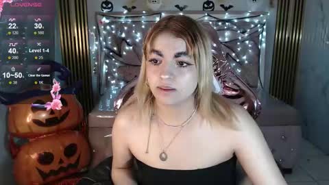 Snapshot of lili_conor_s chatting on 10/09/25, 03:59 Lili online show from 10/09/25, 03:59