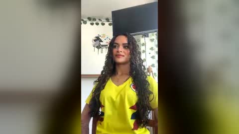 lili_evanss online show from 06/27/26, 06:02
