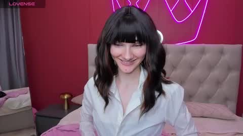 Snapshot of lili_flowerr chatting on 02/27/25, 08:28 Lilli follow me kiss online show from 02/27/25, 08:28