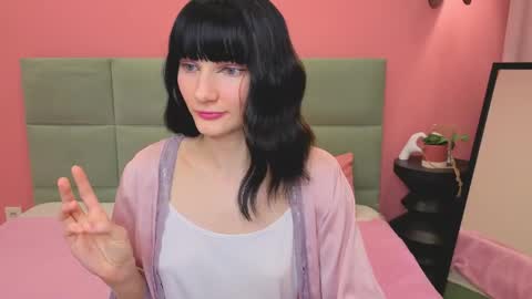 Lilli  follow me kiss online show from 04/23/26, 11:09