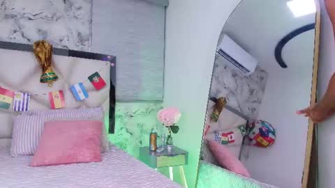 Lily online show from 06/21/26, 11:57