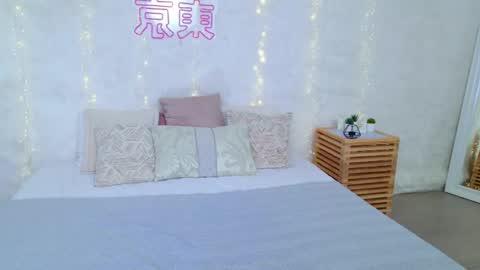 Snapshot of lili_lohan chatting on 05/15/26, 05:36 lili_lohan online show from 05/15/26, 05:36