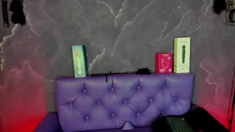 Snapshot of lili_milk20 chatting on 10/24/25, 07:21 Lili online show from 10/24/25, 07:21