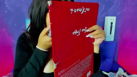 Snapshot of lili_milk20 chatting on 11/19/25, 07:25 Lili online show from 11/19/25, 07:25