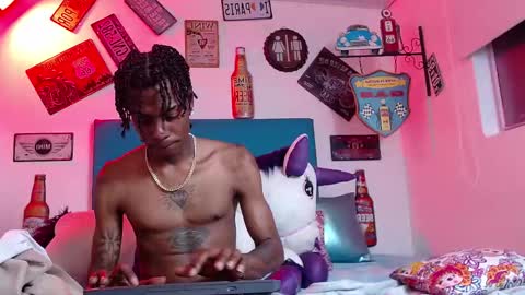 lili_roussi online show from 10/26/25, 12:38