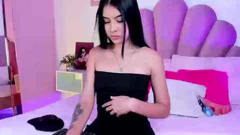 Snapshot of lili_stone_ chatting on 03/13/26, 03:46 Lili Stone online show from 03/13/26, 03:46