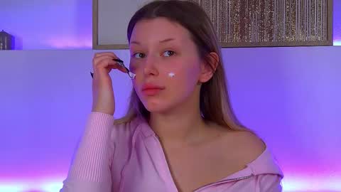 Mia online show from 02/20/25, 06:50