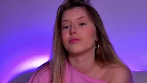 Mia online show from 02/24/25, 12:37