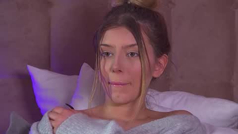 Mia online show from 02/25/25, 09:53