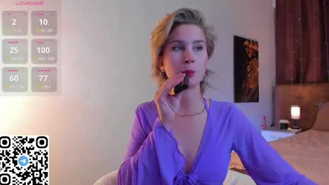 Snapshot of lilian_daniels chatting on 10/06/25, 12:08 Lilian online show from 10/06/25, 12:08