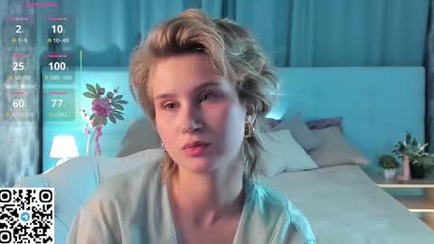 Snapshot of lilian_daniels chatting on 11/19/25, 01:16 Lilian online show from 11/19/25, 01:16