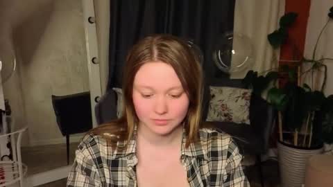 Snapshot of lilian_stars chatting on 02/20/26, 02:50 Lilian online show from 02/20/26, 02:50