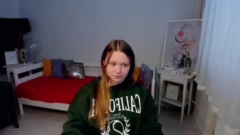 Snapshot of lilian_stars chatting on 03/03/26, 01:06 Lilian online show from 03/03/26, 01:06