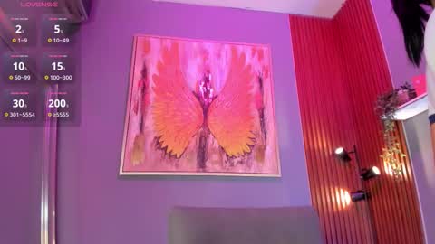 holis soy lily chang no olvides el pulgar arriba es muy importante para mi 3 independent model online show from 11/28/25, 07:49