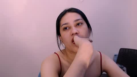 Snapshot of liliana_parker chatting on 05/29/26, 04:27 liliana_parker online show from 05/29/26, 04:27