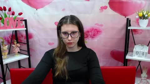 Snapshot of lilianashine chatting on 04/04/26, 05:06 lilianashine online show from 04/04/26, 05:06