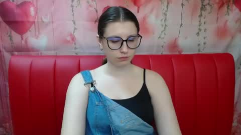Snapshot of lilianashine chatting on 05/24/26, 05:12 lilianashine online show from 05/24/26, 05:12