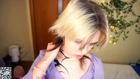 Lilian online show from 11/23/25, 08:03