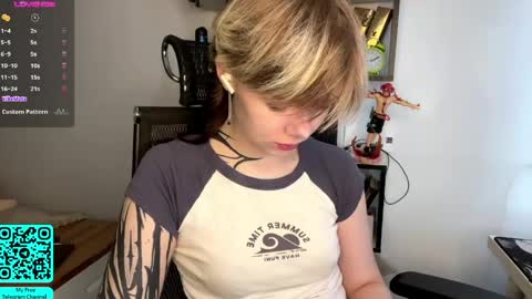 Lilian online show from 04/25/26, 07:00